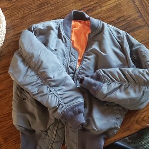 Reversible flight jacket